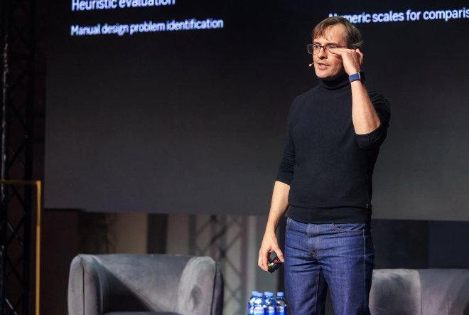 Esko Lehtme presenting at the Baltic e-Commerce forum